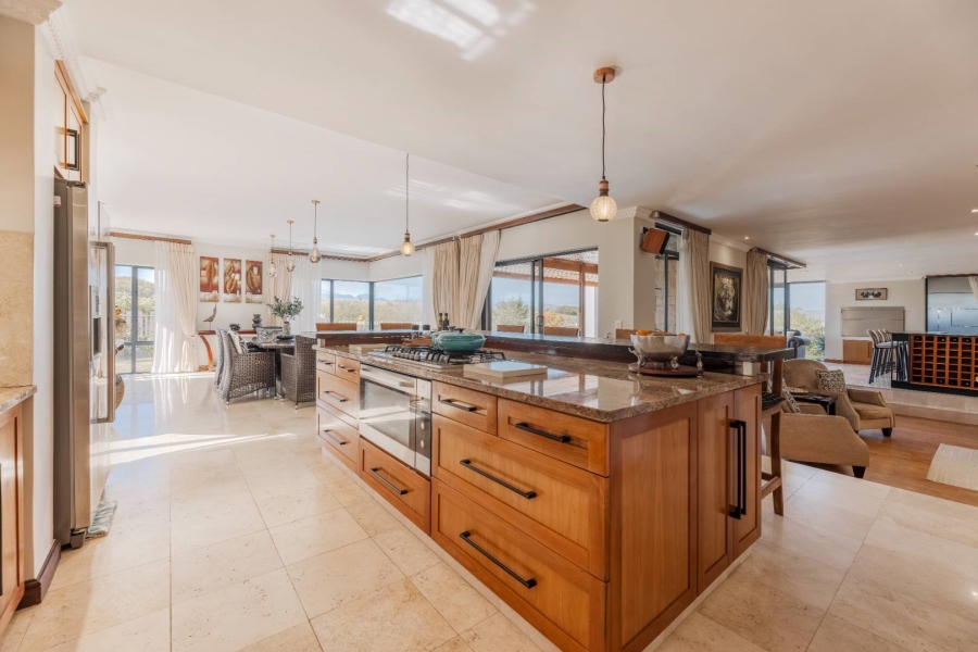 5 Bedroom Property for Sale in Oubaai Western Cape